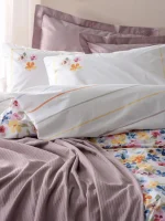 Cotton Box Спално бельо „Flurry Lila“ Vivid – 100% памук – 5 части – с памучно покривало - Image 2